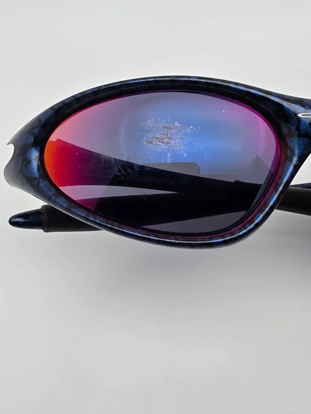 Oakley 04-088 Minute Gen 2 Cobalt Frame +Red Iridium Lens Sunglasses 54-18-133